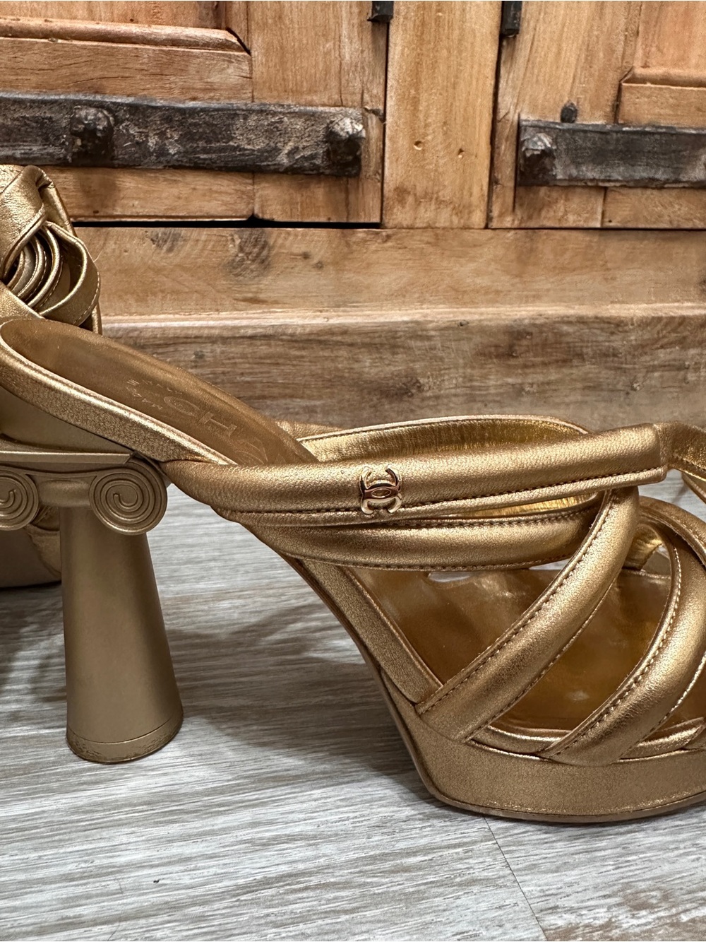 Gold Strappy Tie-Up Gladiator Sandals – Chanel EU 37C - Picture 13 of 16